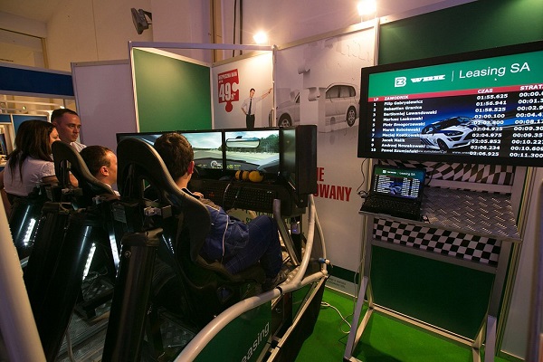 symulator jazdy rajdowy WRC dla 2 osób wynajem