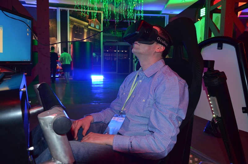 symulator kosmiczny 5D VR Oculus Rift atrakcje kosmiczne na event cosmic party dla firm